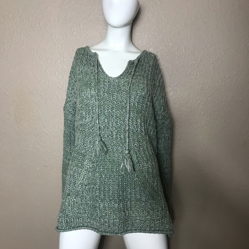 Cupio Green Sweater